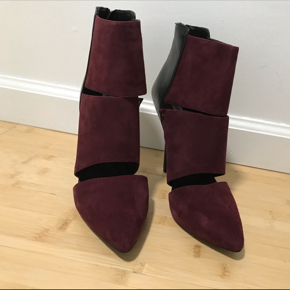 Steve Madden Tripplee burgundy heels size 9